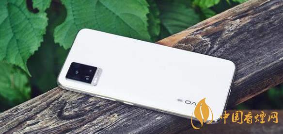 vivoy70s和vivos7哪個好？vivoy70s和vivos7兩款手機參數(shù)對比