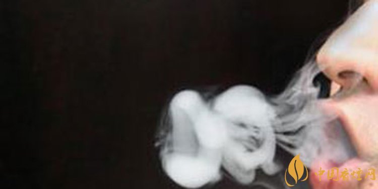 抽煙怎么吐煙圈，吐煙圈是種藝術(shù)