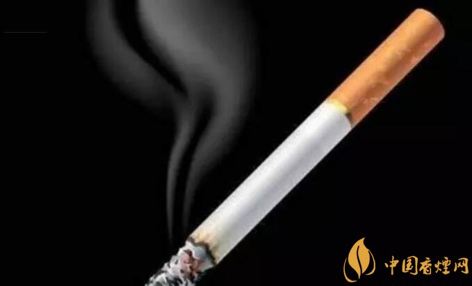 一天抽幾根煙合適，一天一包煙患癌幾率大